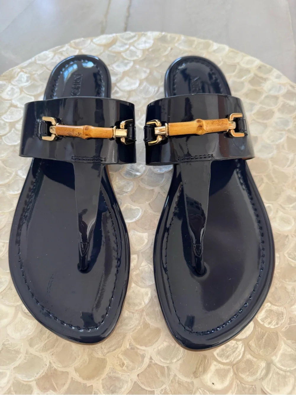 J. McLaughlin NEW Blue Patent Bamboo & Gold Accent Thong Sandals Size 8